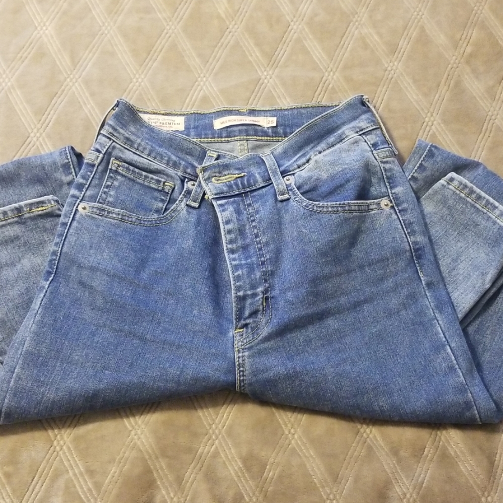 Levi jeans